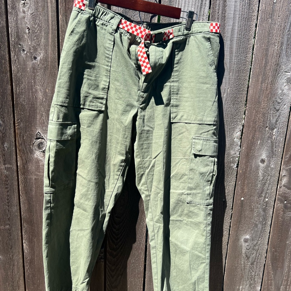 THE GREAT and Eddie Bauer Green Cargo Pants